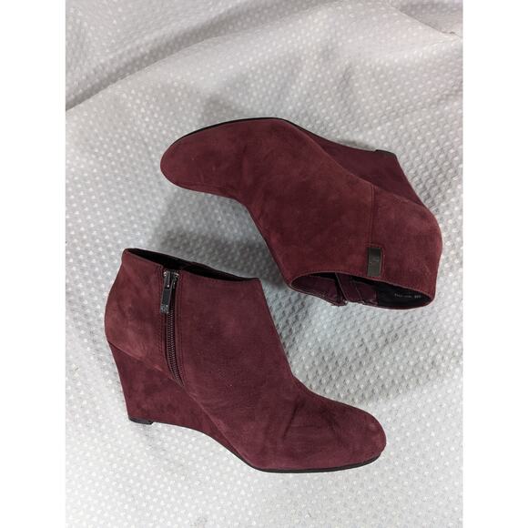 ANNE KLEIN! BURGUNDY RED GENUINE SUEDE LEATHER WEDGE HEEL ANKLE BOOTS! SZ 9M - Picture 6 of 10